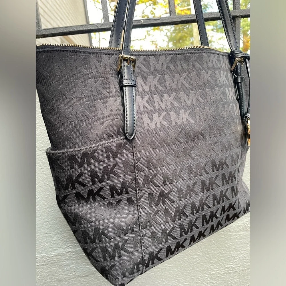 MICHAEL KORS BAG,Michael Kors Black Monogram Handbag